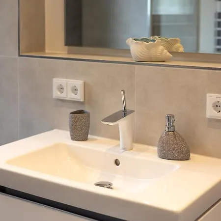 Sweethome - Dah03 - Luxus Pur Apartment, Kueche, Tv * 达豪
