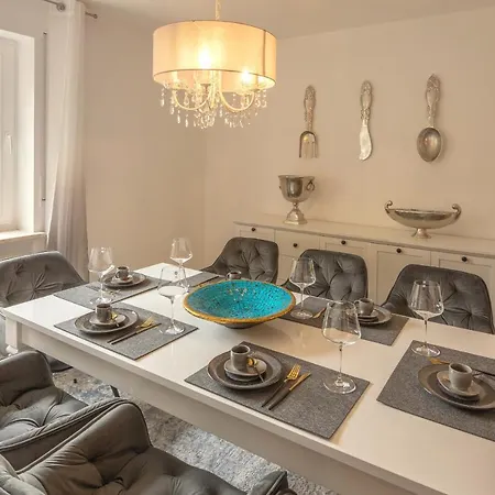 Appartamento Sweethome - Dah03 - Luxus Pur Apartment, Kueche, Tv