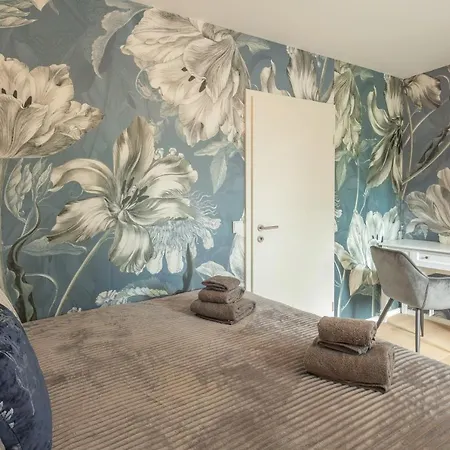 Sweethome - Dah03 - Luxus Pur Apartment, Kueche, Tv